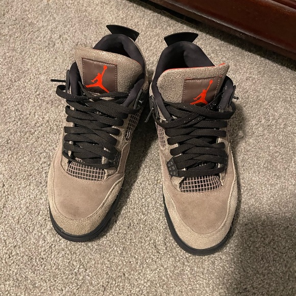 Jordan 4 taupe haze size 10.5 good condition - Picture 4 of 8